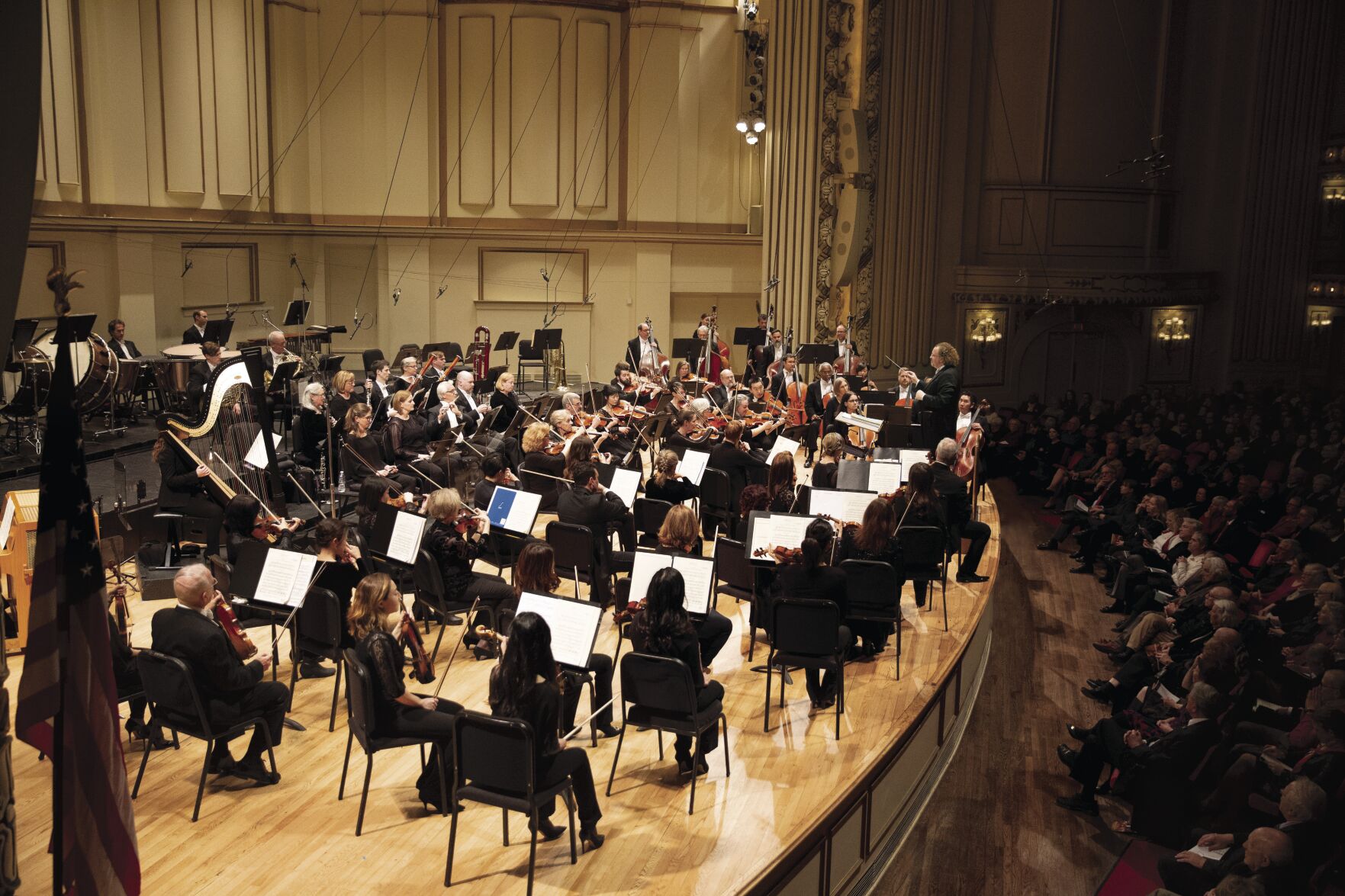 St. Louis Symphony Orchestra side view.jpg